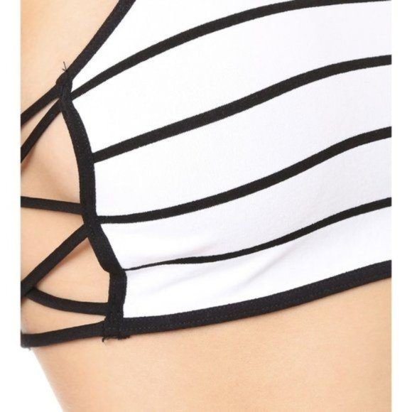 Free People Crisscrossing Racerback Bralette Movement - Picture 3 of 7